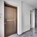 The Lighthouse 1 Bedroom 604 * לרנקה