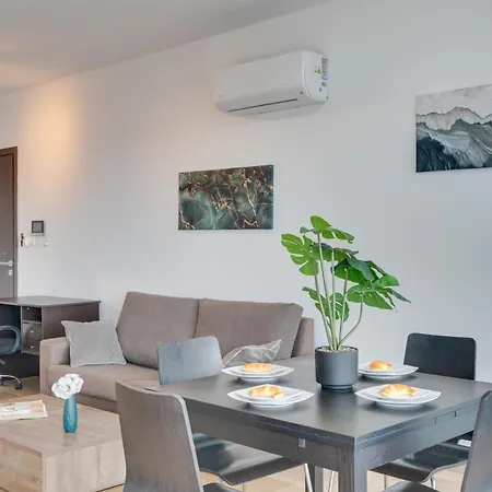 Apartment The Lighthouse 1 Bedroom 604