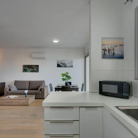 The Lighthouse 1 Bedroom 604 * Larnaca