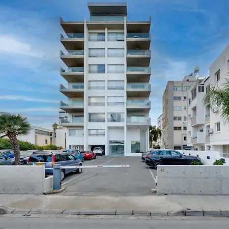 Apartment The Lighthouse 1 Bedroom 604 Larnaca