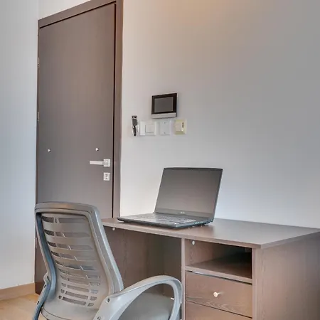 Апартаменти The Lighthouse 1 Bedroom 604