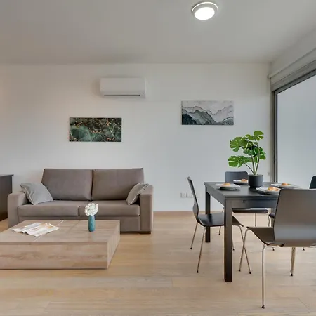 Апартаменти The Lighthouse 1 Bedroom 604 Ларнака