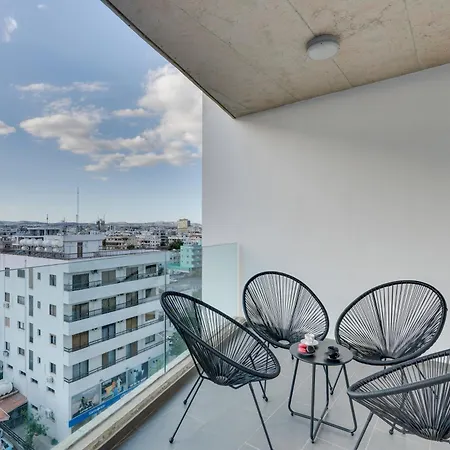 The Lighthouse 1 Bedroom 604 Апартаменти